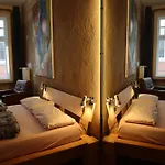 Schicksaal* *