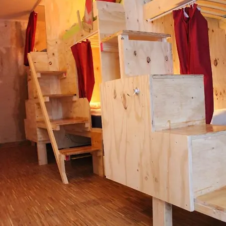 Hostel Schicksaal* *