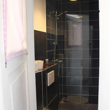 Hostel Schicksaal* *