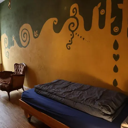 Schicksaal* Hostel Lübeck