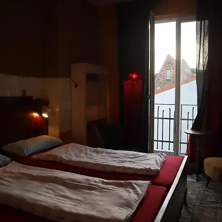 Schicksaal* *
