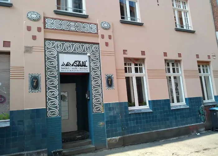 Schicksaal* Hostel