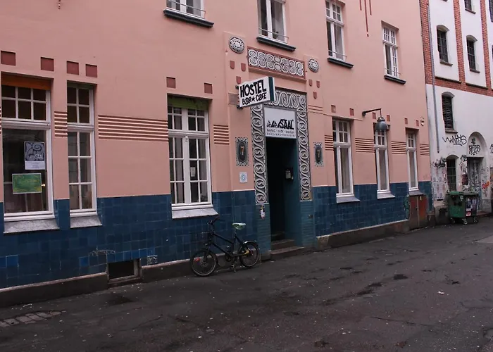 Schicksaal* Hostel *