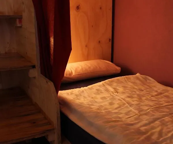 Hostel Schicksaal* *