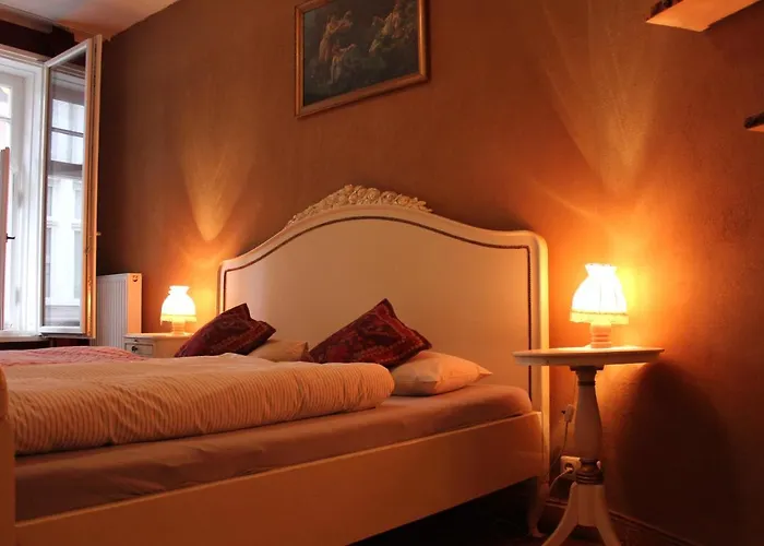 Schicksaal* Hostel *