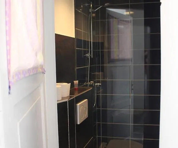 Hostel Schicksaal* *