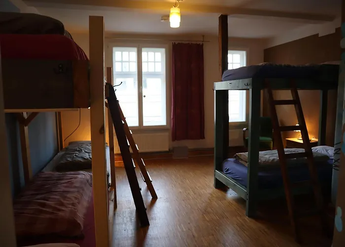 Schicksaal* Hostel *