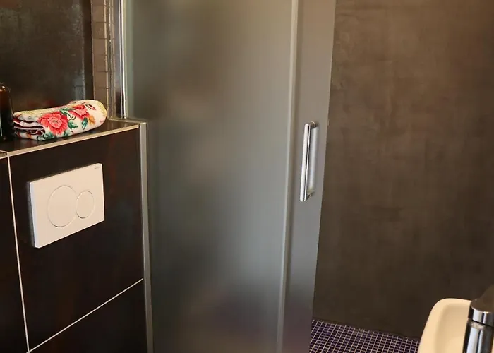 Schicksaal* Hostel *