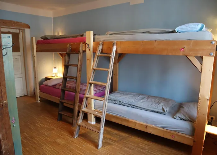 Schicksaal* Hostel *